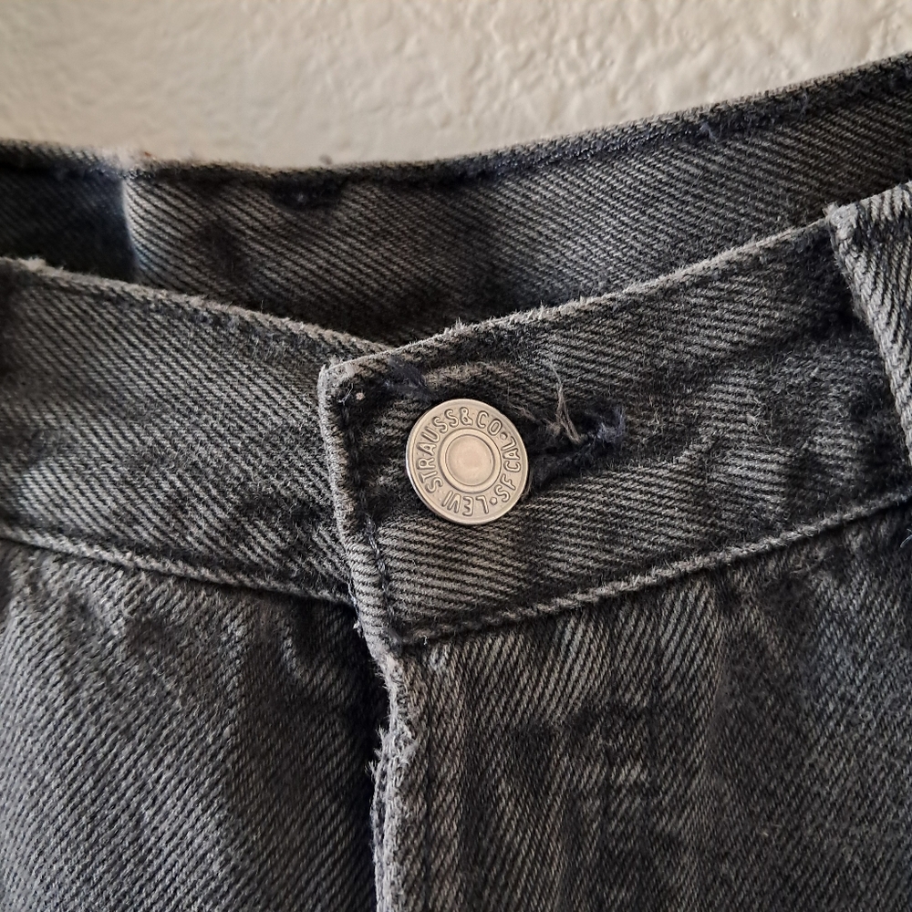 Vintage 90s Levi's 501 Jeans Button Fly Cotton 5 Pocket Style High Rise Black - Picture 3 of 10